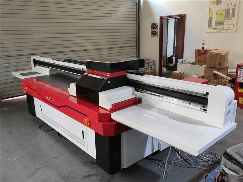 標(biāo)識(shí)標(biāo)牌打印機(jī)用uv工藝既環(huán)保效率又高(圖1) 標(biāo)識(shí)標(biāo)牌打印機(jī)用uv工藝既環(huán)保效率又高(圖1)